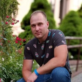 О питомнике 3. pavel sotrudnik pitomnika